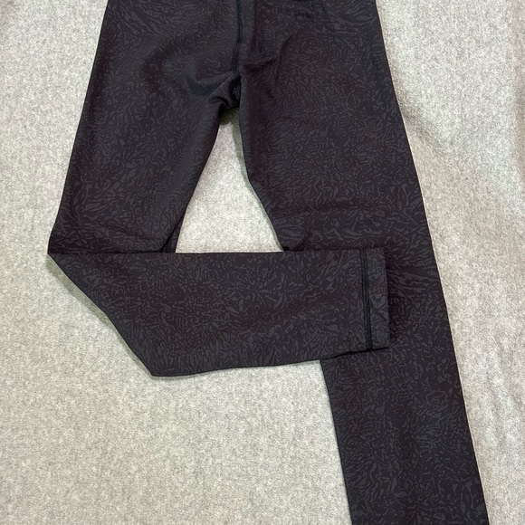 LULULEMON • running crops - Picture 3 of 5
